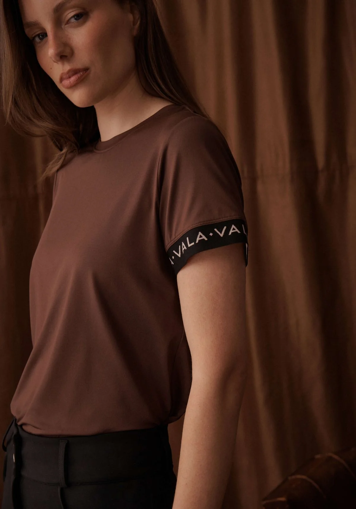 VALA Training Tee - Chocolate - Image 5